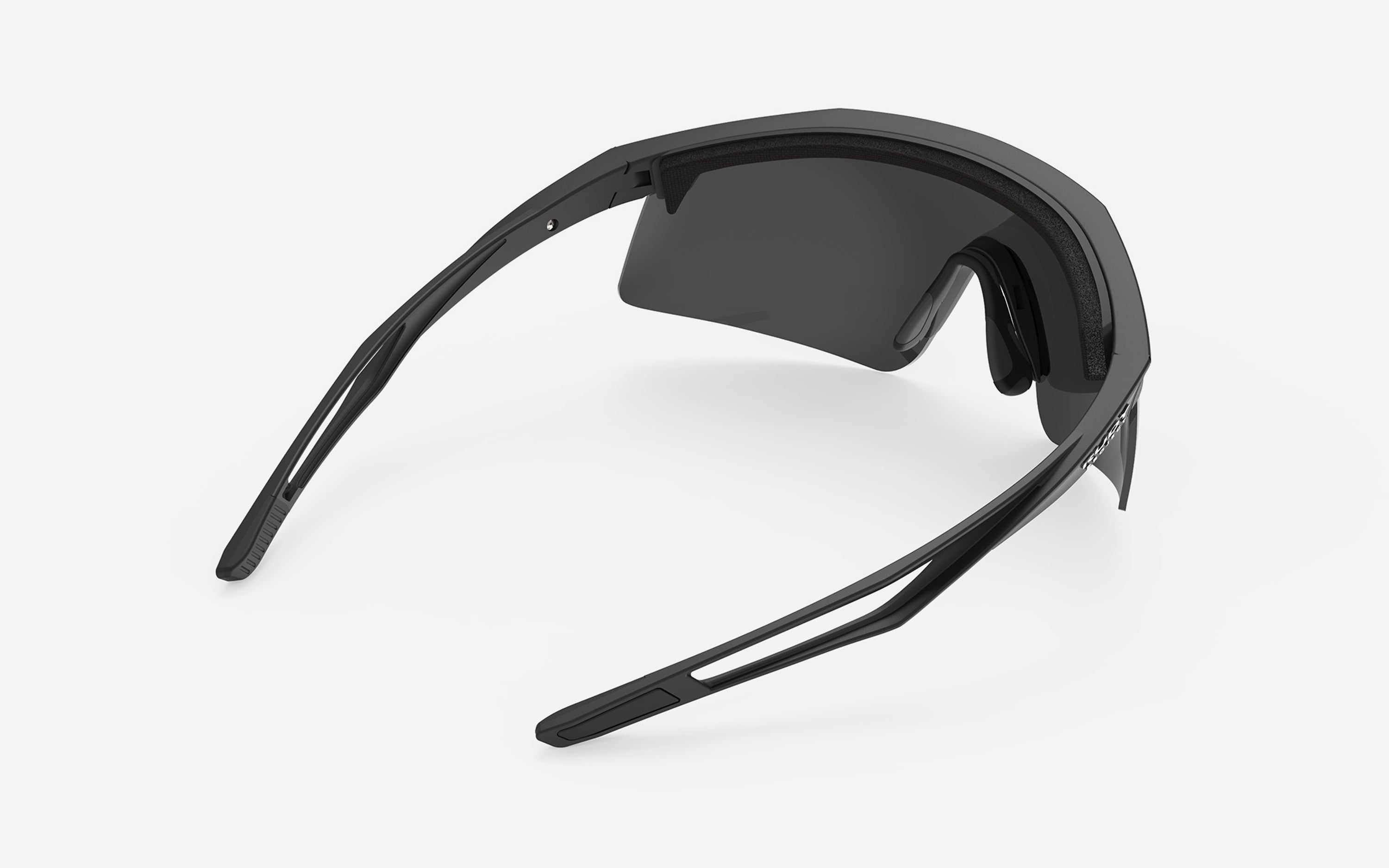 Turbolence Black Matte - Smoke Black + Accessories